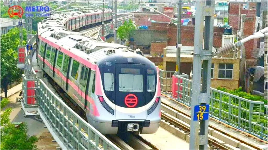 Delhi Metro News: दिल्ली मेट्रो ने जारी किया बड़ा आदेश, इस मेट्रो स्टेशन से बाहर निकलने पर रोक